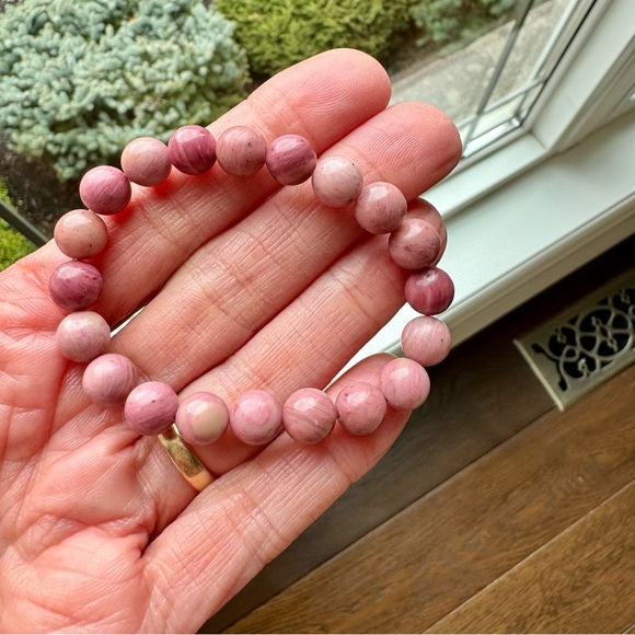 Genuine A Grade 8mm Bead Rhodonite Bracelet Gemstone - Picture 3 of 5